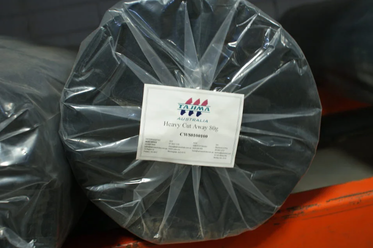 CB85100100 – Heavy Black Cutaway 80 gram (100cmx100mt)