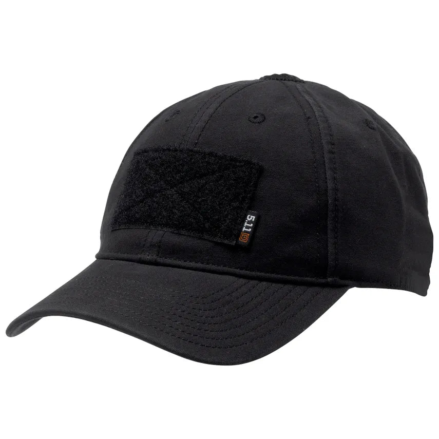 TOPI PEMBAWA BENDERA 