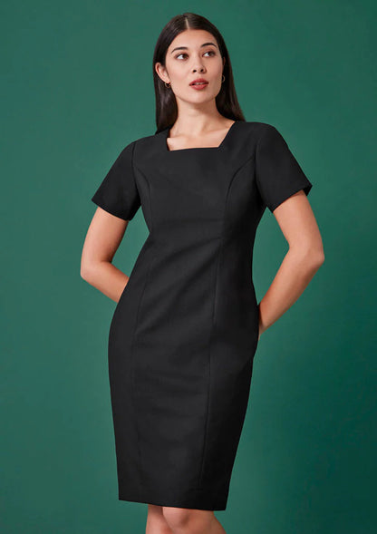 Vestido de mulher de manga curta renovado