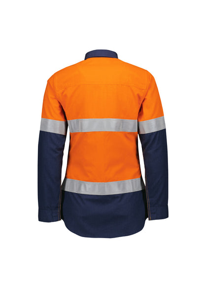 Camisa de senhora laranja flamejante, leve e com costuras ripstop reforçadas.