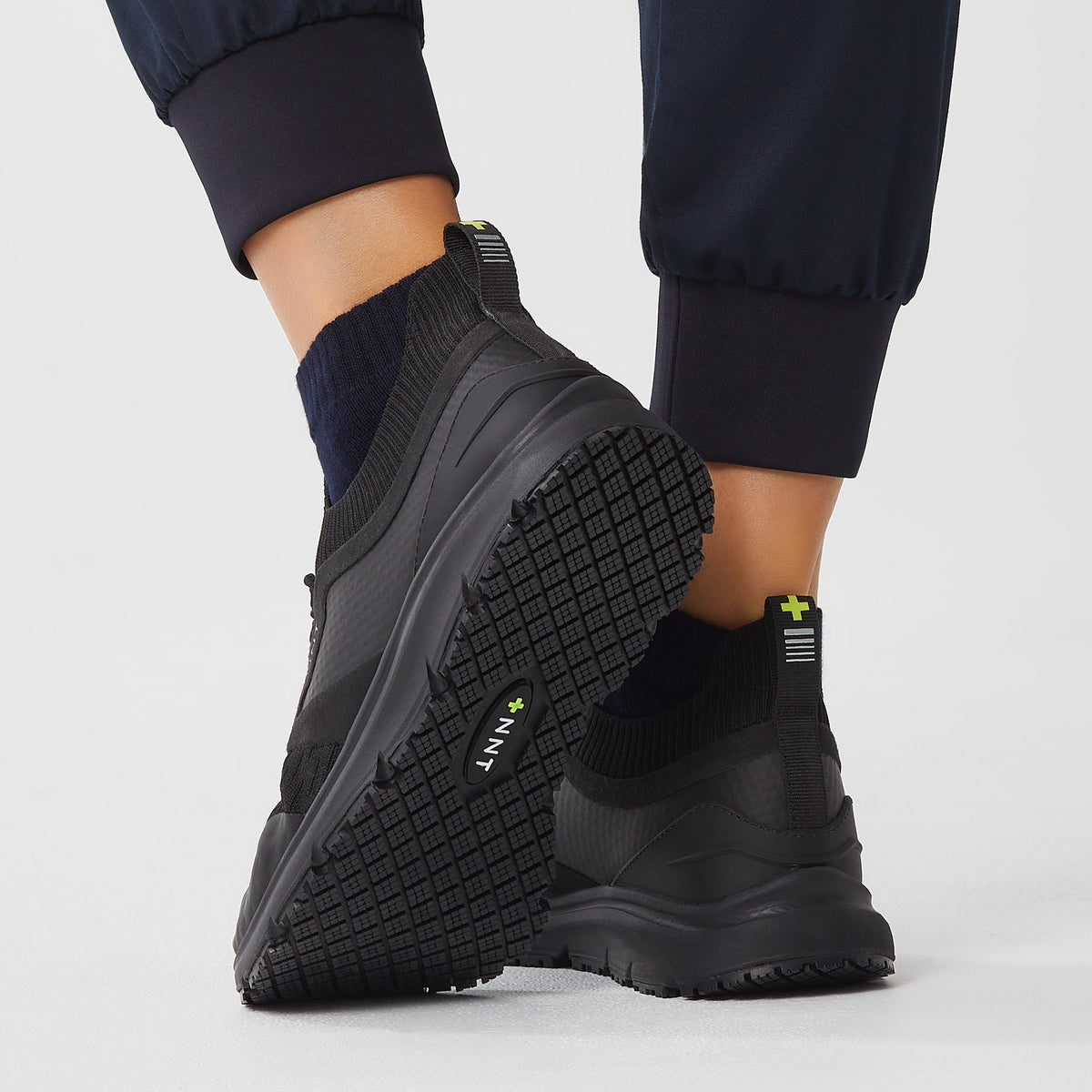 NNT Next-Gen Verve Women's Healthcare Shoe (CAT0MC) – Black