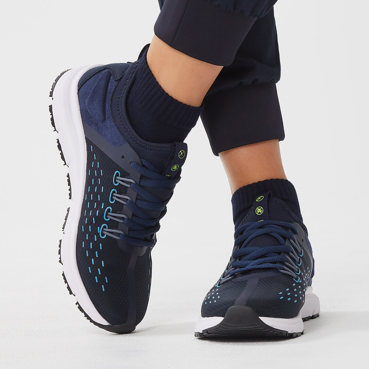 NNT Next-Gen Vigor Women's Healthcare Shoe (CAT0ME) – Navy