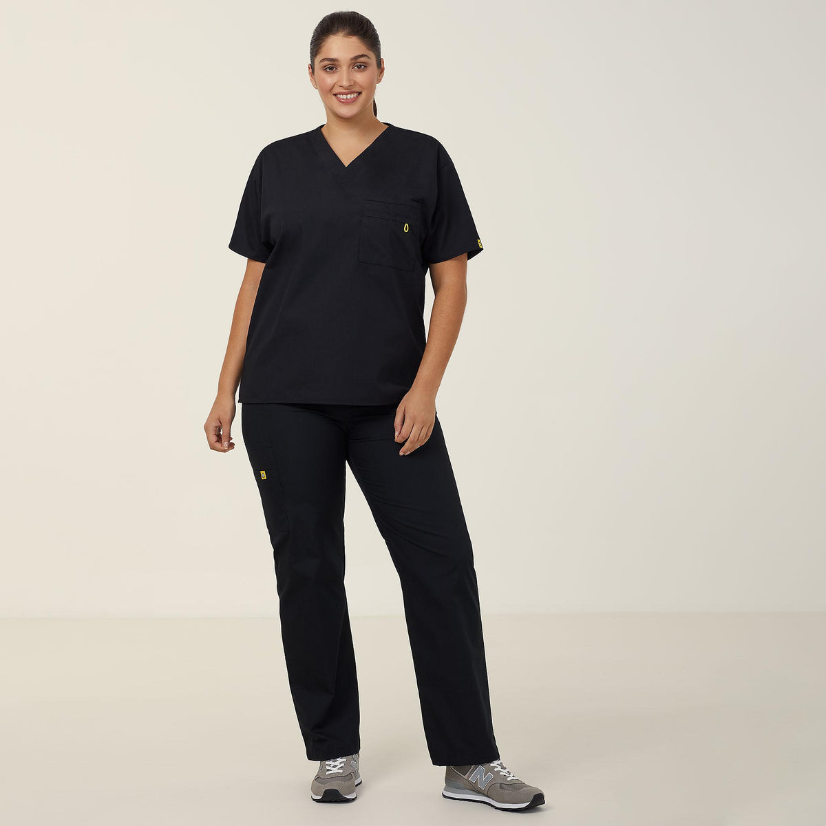 NNT WonderWink Scrub Top Alpha (CATRE4) – Black