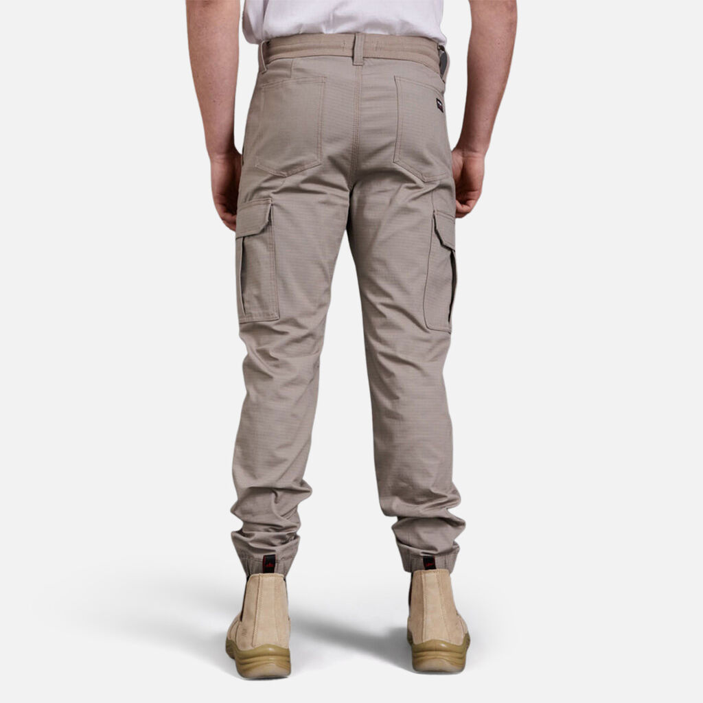 CALÇA COM ALGODÃO DE CINTURA CONFORTÁVEL TRADIES 