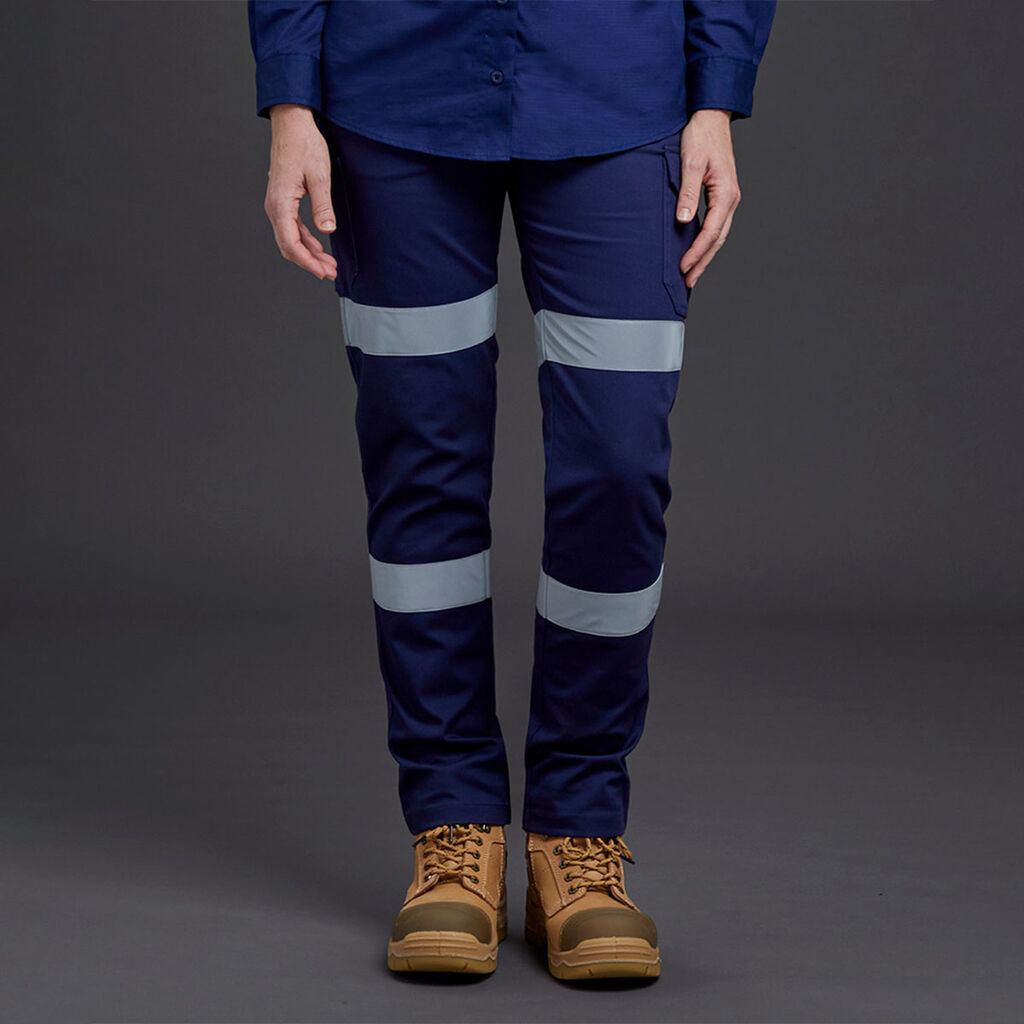 WOMEN'S STRETCH REFLECTIVE CARGO WORK PANTS