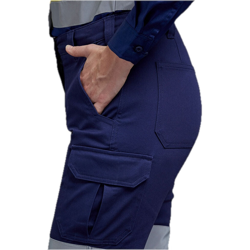 WOMEN'S STRETCH REFLECTIVE CARGO WORK PANTS