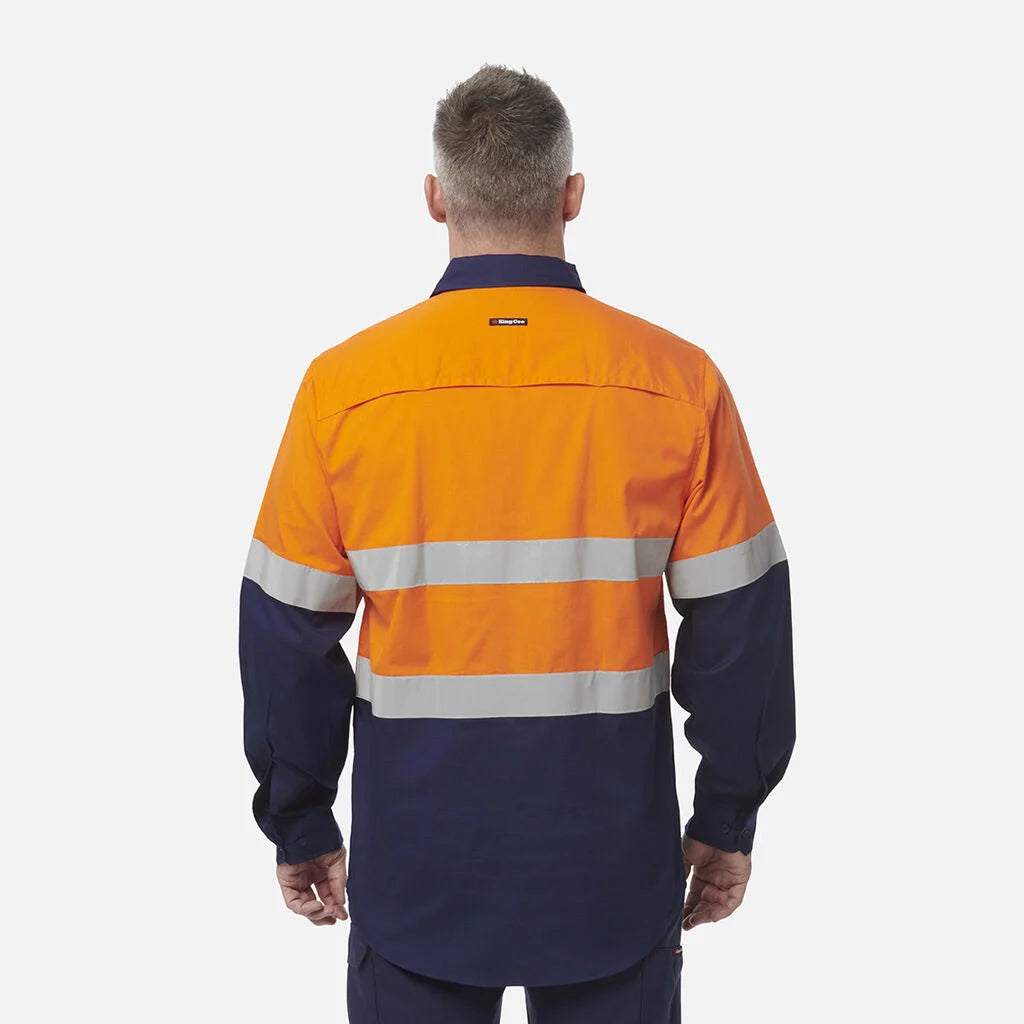 Camisola Workcool com ventilação, frente fechada, costuras reforçadas e mangas compridas.