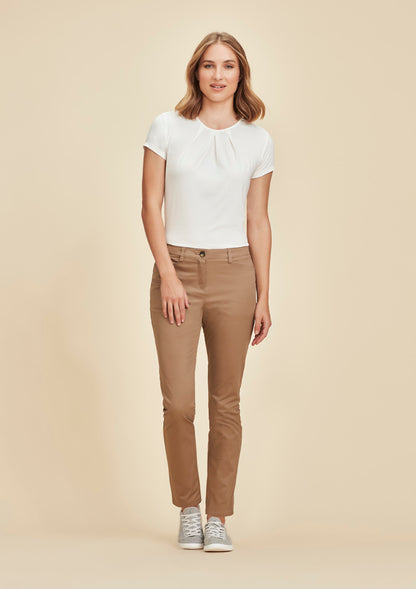 Calça chino feminina Traveller Slim Leg