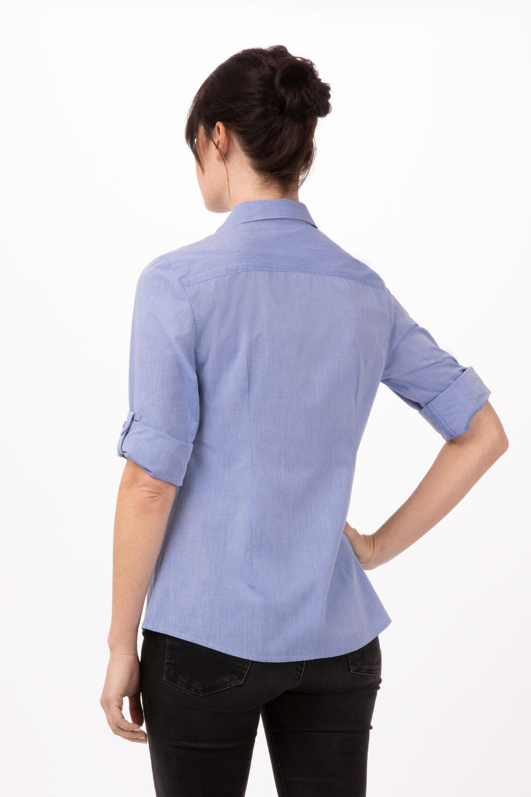 Camisa feminina moderna em cambraia
