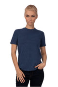 Kaos Bergaris Wanita