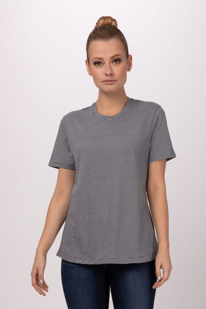 Kaos Bergaris Wanita