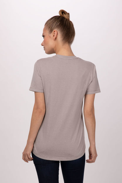 Kaos Bergaris Wanita