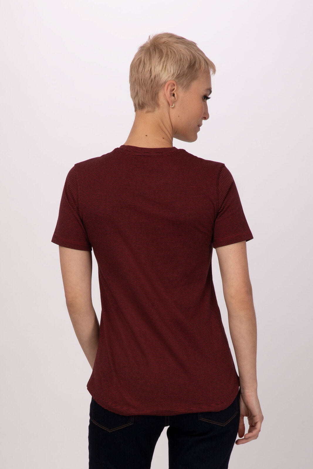 Kaos Bergaris Wanita
