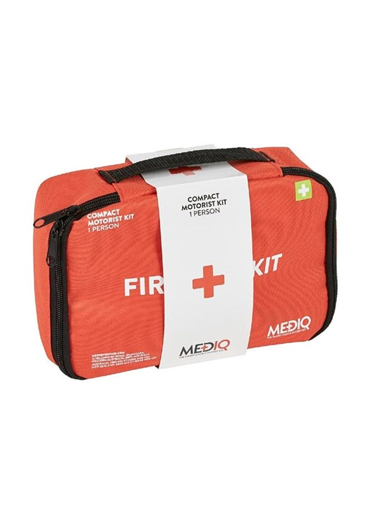 ESSENTIAL COMPACT MOTORIST FIRST AID KIT 